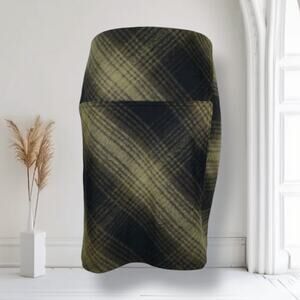 Vivienne Tam Wool Blend Plaid Pencil Skirt Size 10 Olive Black Check Mini